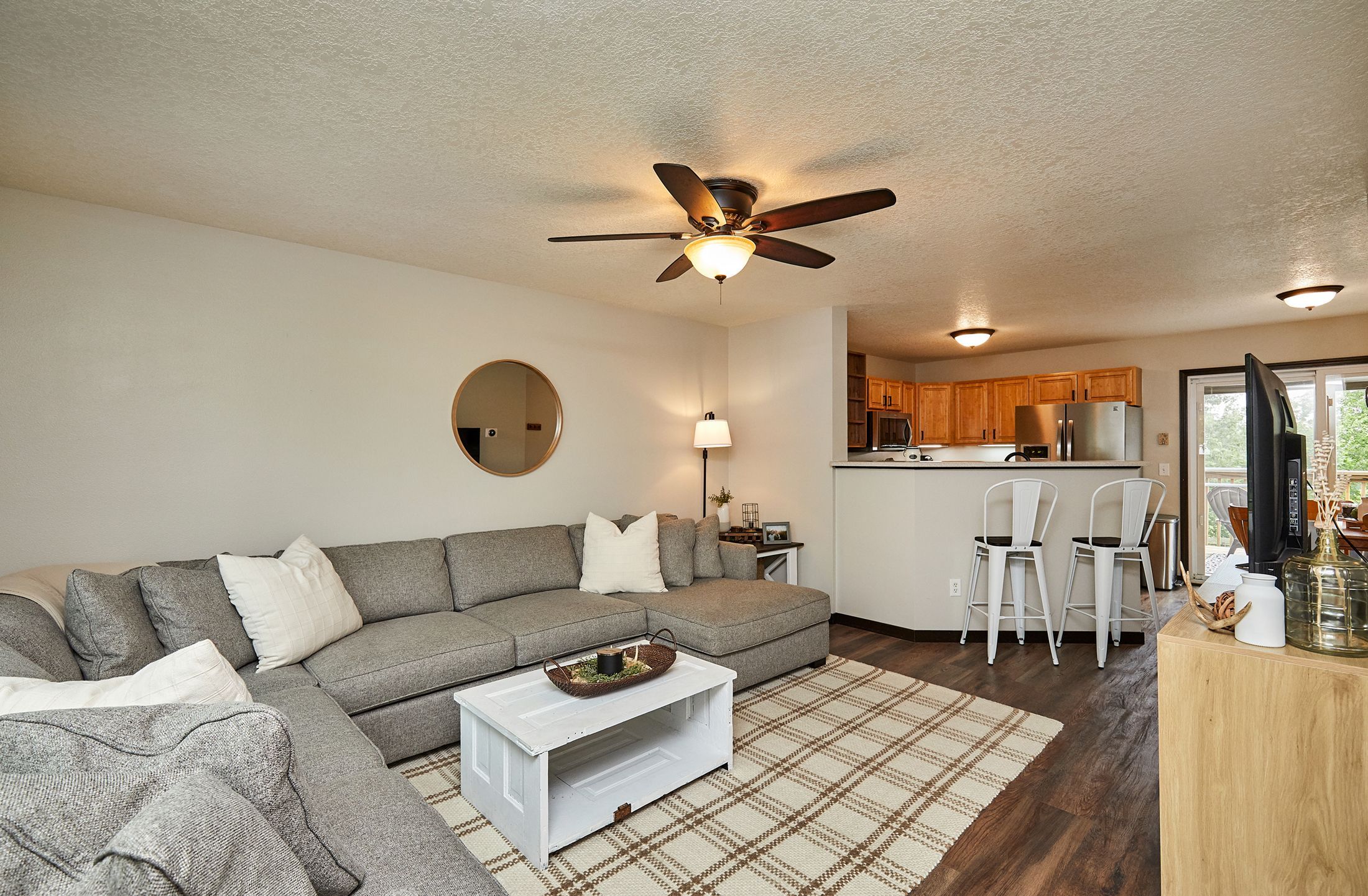 Listing Photo: 316 Oak St_010